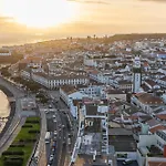 Azores Penthouse - Premium Flat