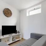 Nuria House