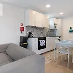 Nuria House