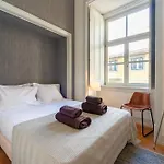 Bacalhoeiros 99 - Beautiful&bright Apartment @ Baixa, Chiado
