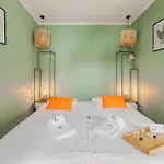 Y Quebedo - Boutique Apartments