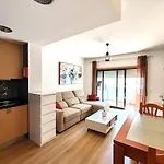 1G Terrace B - Casas & Papeis