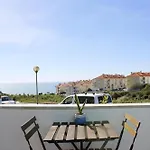 Surf Yoga Ericeira Guest House