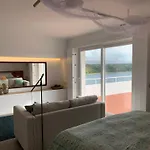 Casa No Rio - River House