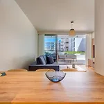 Bayline Condominium - Heated Indoor Swimming Pool - Spa - By Bedzy