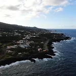 Room In Guest Room - Double Room With Sea View - Sao Roque Do Pico In Azores