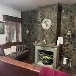Casa Da Avo Maria, Largo De Santo Antonio, N 97395Al