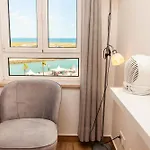 A38 - Rising Sun Top-Floor Flat