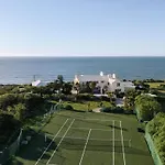 Outpost - Casa Das Arribas