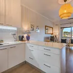 Apartamento Gomes -Free Airco, Wiffi & Swimming Pool- By Bedzy