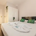 B96 - Solar Vau Fresh Apartment
