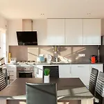 B96 - Solar Vau Fresh Apartment