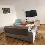 L&J Ocean View Apartment