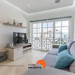 #228 Garrett Flats By Home Holidays
