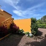 A Casa Amarela
