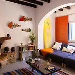 Pura Vida Beach Hostel
