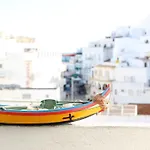 Rich&Poor Hostel Albufeira