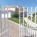 Villa Morris