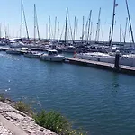 Apartamento Novo Com Piscina Olhao