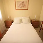 Flow House - Guesthouse Surf Kite Surf School