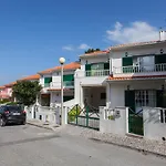 Casa Bordalo - Family, Beach, Culture And Surf