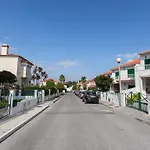 Casa Bordalo - Family, Beach, Culture And Surf