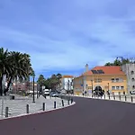 Historic Centre Apartment Cascais