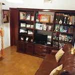 Nandes Place