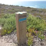 Hike & Surf Lodge