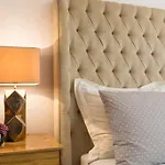 Azor Beach Lodge