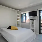 Apartamento Casa Amarela