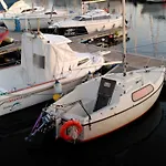 Vrs - Low Cost Beach Boat