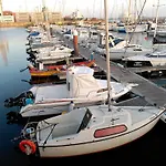 Vrs - Low Cost Beach Boat