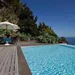 Casa De Pedra