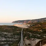 Charming Estoril Apt Beach 5 Min Walk