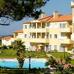 Praia Del Rey Holiday Residences