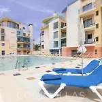 Marina Water View - 6 People, Bars & Restaurants