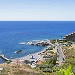 Reis Magos II By An Island Apart