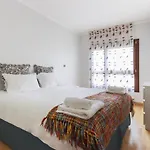 Modern Bela Vista By Homing