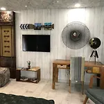 Royal Beach Hostel