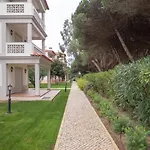 Stunning Caravelas Apartment