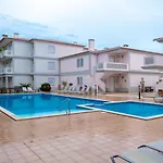 Stunning Caravelas Apartment