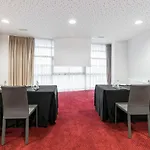 Eurostars Oasis Plaza