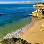 E&M Beach House Aldeamento Do Levante III