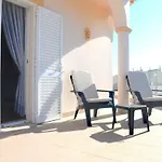 Villa Barros By Galantevasques