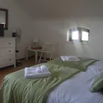Casa Deixa-O-Resto Guesthouse