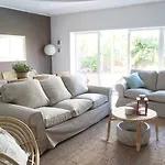 Cozy Lisbon Troia