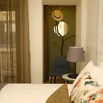Oporto Wall Apartments