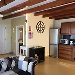 Villa Atlantis