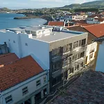 Black House